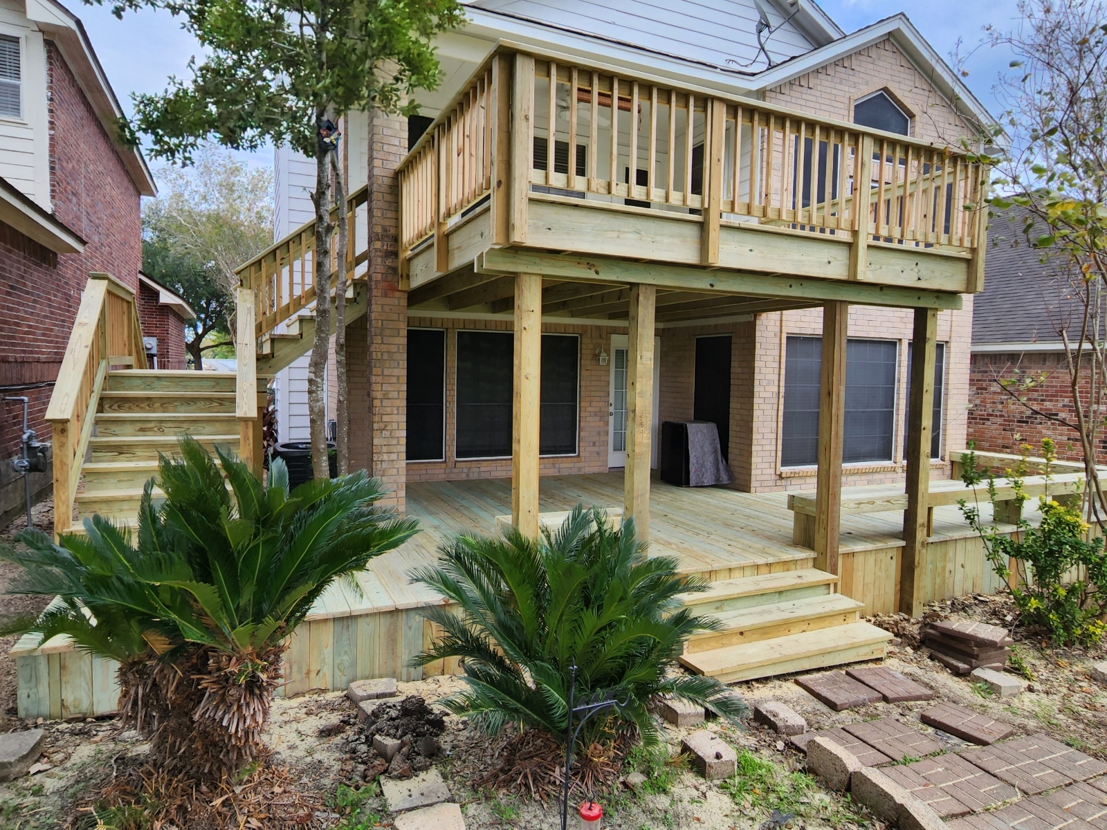 Custom wood deck build 8
